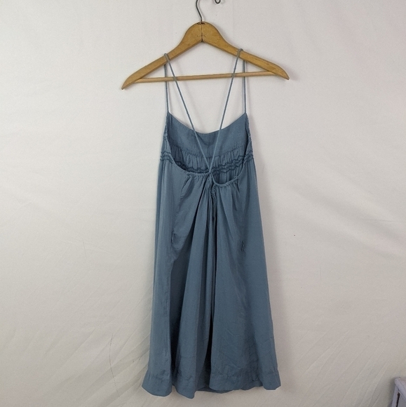 Women's Small embroderied dress - Picture 5 of 7